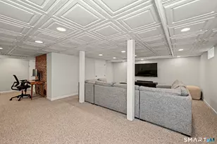 158 Courtland Hill St, Stamford, CT 06906 - Photo 17
