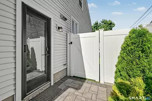 158 Courtland Hill St, Stamford, CT 06906 - Photo 25