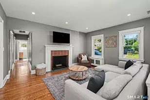 158 Courtland Hill St, Stamford, CT 06906 - Photo 3
