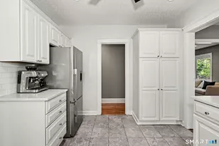 158 Courtland Hill St, Stamford, CT 06906 - Photo 7