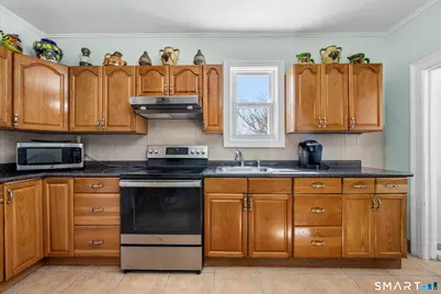 64 Connecticut Avenue #1st FL, New London, CT 06320 - Photo 7