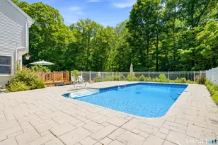 85 Scenic Ct, Cheshire, CT 06410 - Photo 3