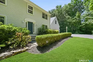 85 Scenic Ct, Cheshire, CT 06410 - Photo 5