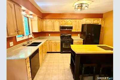 77 Evergreen Avenue, Hamden, CT 06518 - Photo 7