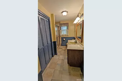 25 1/2 Edgerton Street, East Hampton, CT 06424 - Photo 15