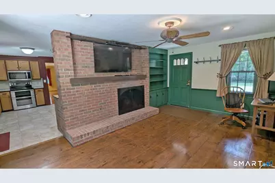 25 1/2 Edgerton Street, East Hampton, CT 06424 - Photo 13