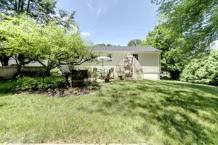 37 Cody Ave, Plainville, CT 06062 - Photo 9