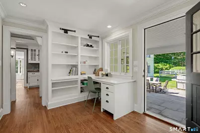 51 Squires Lane, New Canaan, CT 06840 - Photo 19