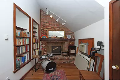 8 Dillon Road, Woodbridge, CT 06525 - Photo 17