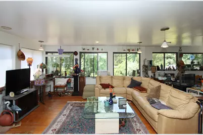 8 Dillon Road, Woodbridge, CT 06525 - Photo 19