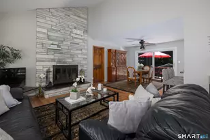 9 Firelight Dr, Danbury, CT 06810 - Photo 5