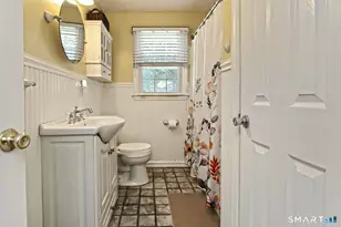 105 Seaview Ave, West Haven, CT 06516 - Photo 15