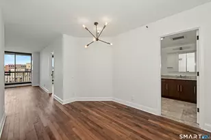 25 Forest St, Stamford, CT 06901 - Photo 5