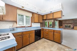 1600 Sherman Ave, Hamden, CT 06514 - Photo 13