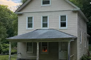 128 Toddy Hill Rd, Newtown, CT 06482 - Photo 1
