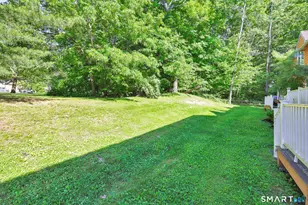 8 Julia Ct, East Windsor, CT 06016 - Photo 7