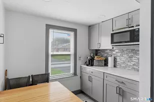 64 McKinley St, Manchester, CT 06040 - Photo 7