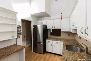 9 Old N Stamford Rd, Stamford, CT 06905 - Photo 3