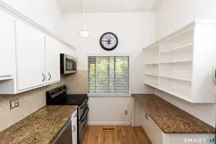 9 Old N Stamford Rd, Stamford, CT 06905 - Photo 5