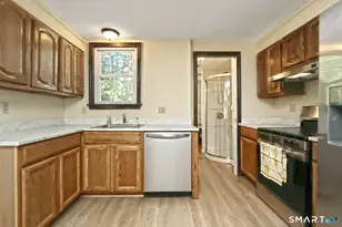 1008 Garden Rd, Orange, CT 06477 - Photo 13