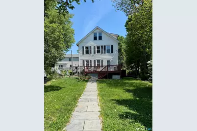 33 Macintosh Road, Norwalk, CT 06851 - Photo 1