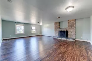 1091 S Main St, Southington, CT 06479 - Photo 11