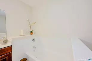 36 Todd St, Hamden, CT 06518 - Photo 27