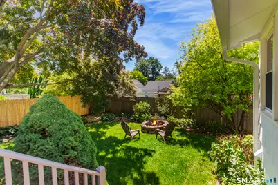 127 Moritz Place, Fairfield, CT 06824 - Photo 11