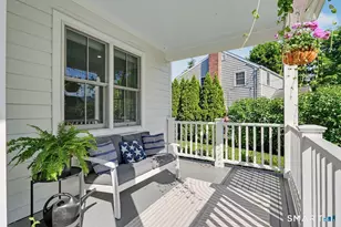 240 Henry St, Fairfield, CT 06824 - Photo 3
