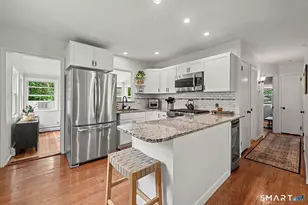 41 Ledgewood Dr, Norwalk, CT 06850 - Photo 7