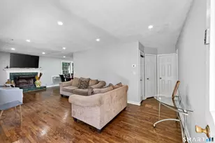 40 Sleepy Hollow Ln, Stamford, CT 06907 - Photo 7