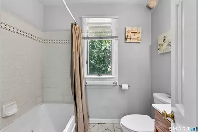 40 Sleepy Hollow Lane, Stamford, CT 06907 - Photo 17