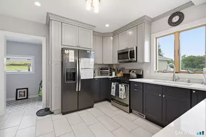 250 Bradley Avenue, Waterbury, CT 06708 - Photo 3