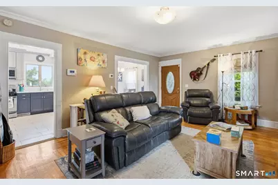 250 Bradley Avenue, Waterbury, CT 06708 - Photo 9