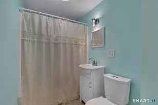 4 Robin Rd, Manchester, CT 06042 - Photo 13