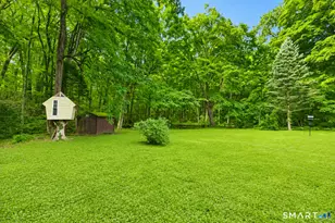 75 Brinsmade Rd, Hamden, CT 06514 - Photo 9