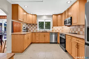 75 Brinsmade Rd, Hamden, CT 06514 - Photo 5