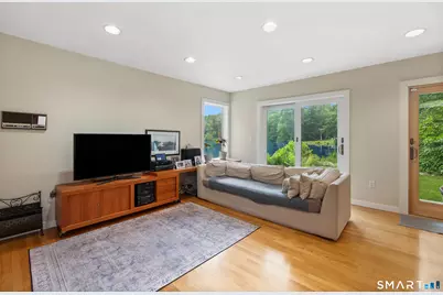 511 Hunting Ridge Road, Stamford, CT 06903 - Photo 9