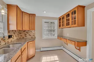 130 Barnsbee Ln, Coventry, CT 06238 - Photo 9