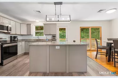 6 Snowapple Lane, Milford, CT 06460 - Photo 9