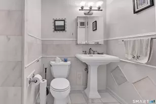 80 Cartright St, Bridgeport, CT 06604 - Photo 15