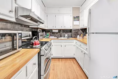80 Cartright Street #PHA, Bridgeport, CT 06604 - Photo 7