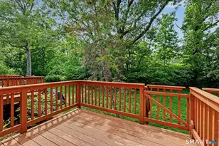 12 Camelot Dr, Norwalk, CT 06850 - Photo 29