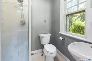 4 Hubbard Pl, Wethersfield, CT 06109 - Photo 15