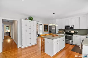 9 Summer Wind, Cromwell, CT 06416 - Photo 3
