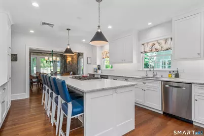 22 Ridgewood Road, West Hartford, CT 06107 - Photo 15