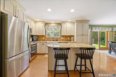 11 Coachlight Circle, Prospect, CT 06712 - Photo 7