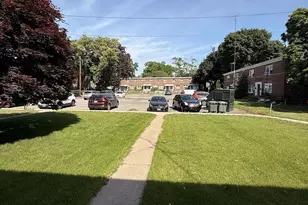 Ct A Bdlg 19 Unit 73 Ct, Bridgeport, CT 06610 - Photo 3