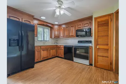 71 Crestwood Trail, East Hartford, CT 06118 - Photo 11