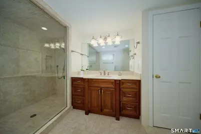 19 Pine Tree Drive, Stamford, CT 06906 - Photo 21